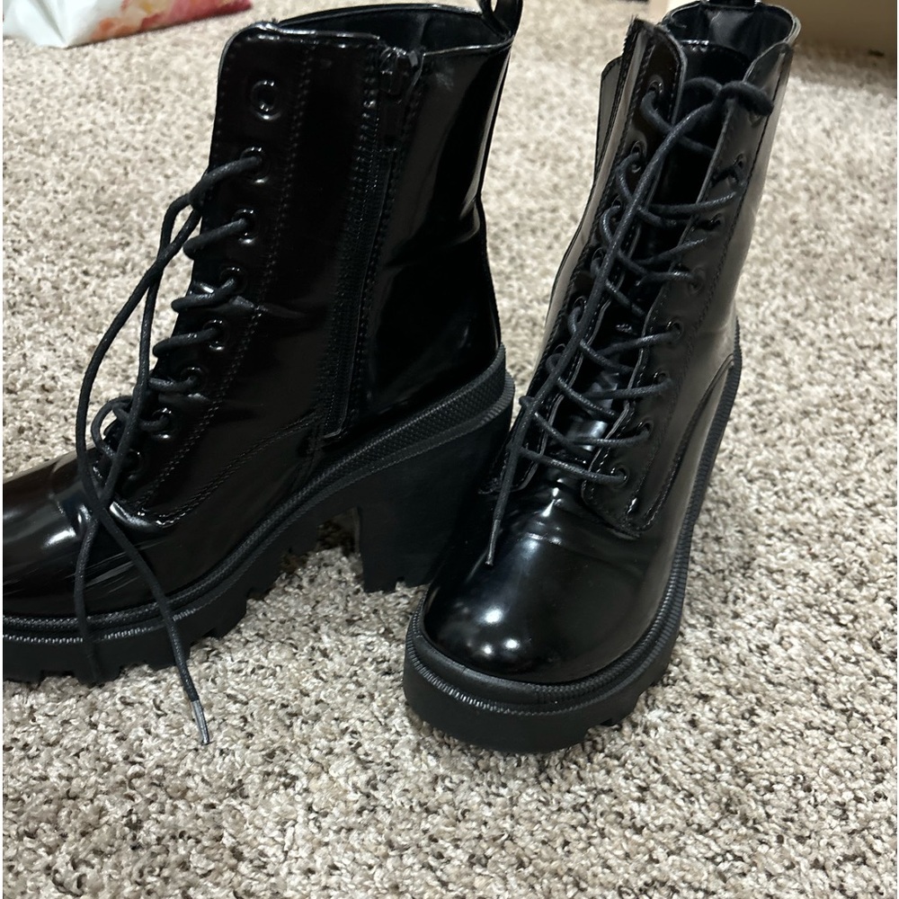 Chunky Chelsea Boots